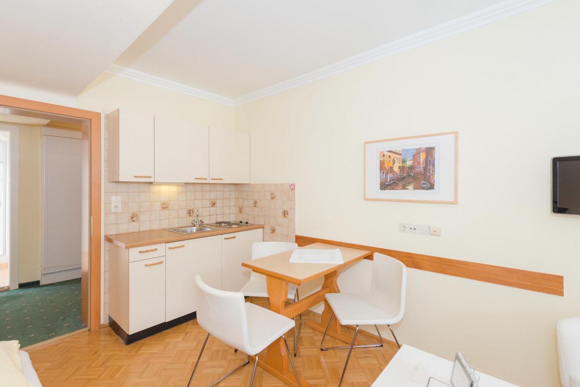 City Life 3 By Alpenidyll Apartments Schladming Bagian luar foto